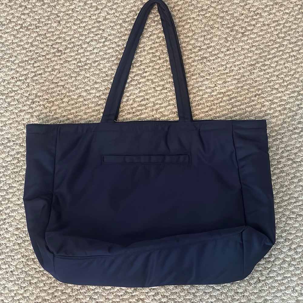 NWOT: Vera Bradley Navy Blue Tote Bag